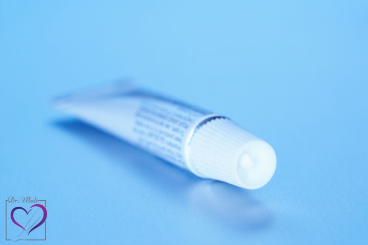 پمادهای درمان پاریس سینه